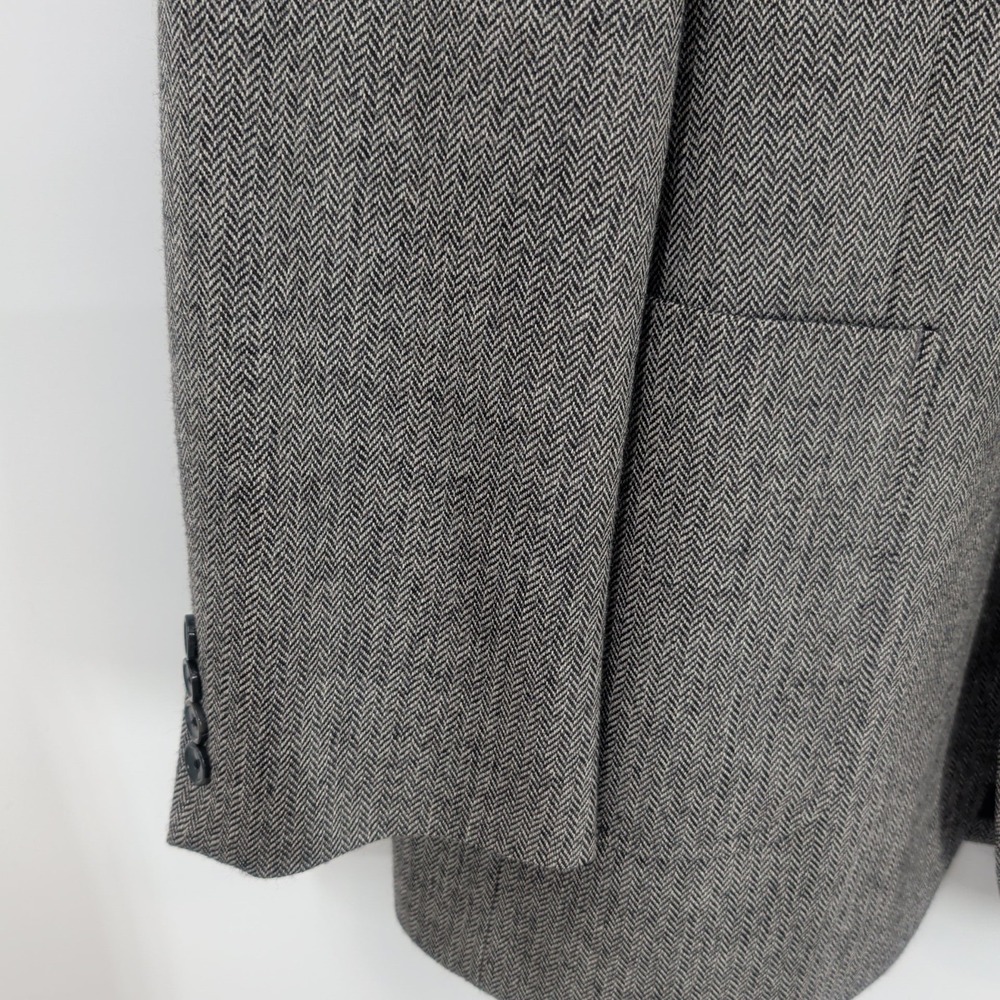 Nautica Notched Lapel 2-Button Front Wool Sport Coat Blazer Gray Herringbone 44L - Picture 3 of 9